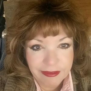 Meet your Posher, Beverlee